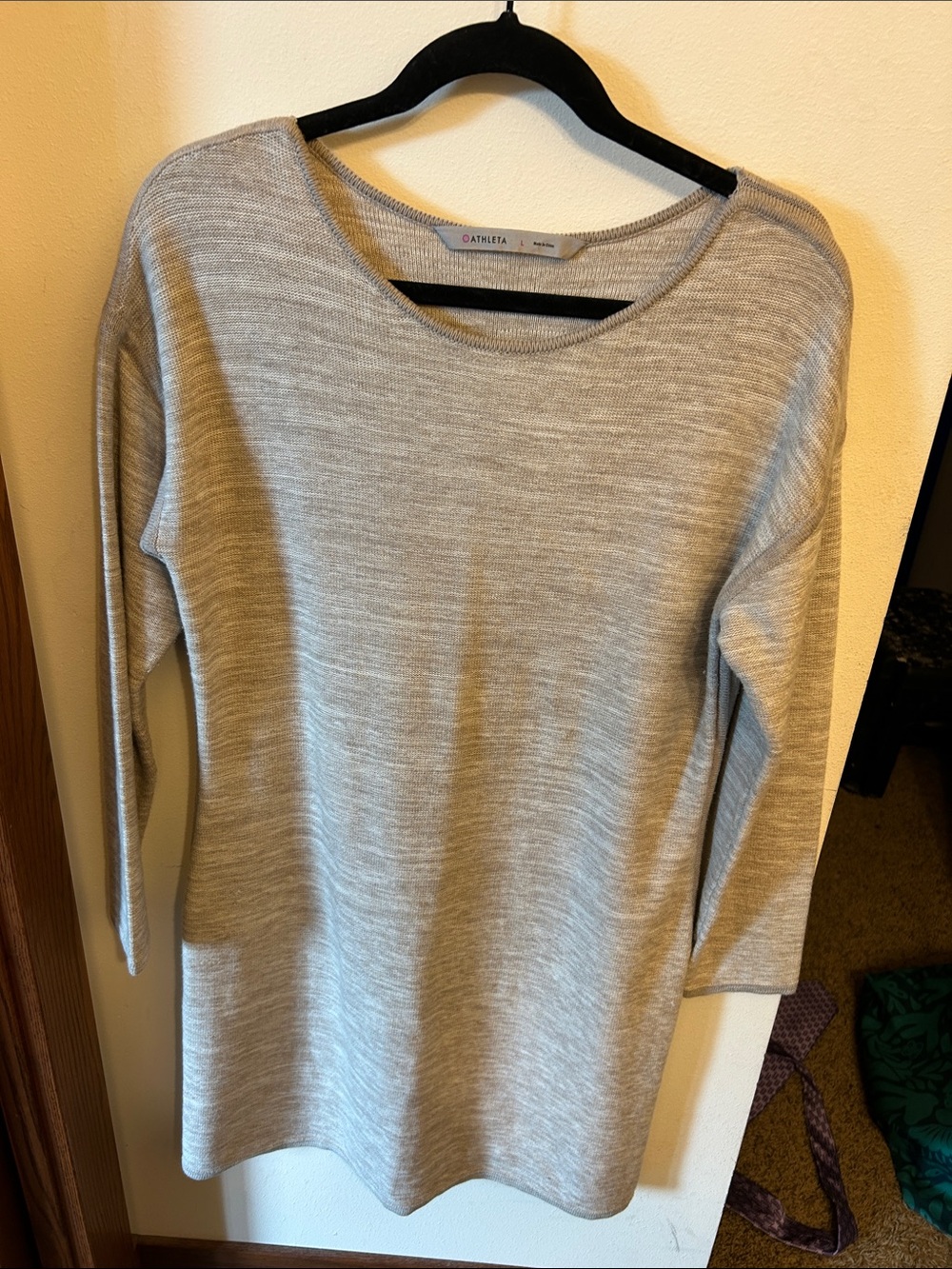 Athleta Heather Gray Scoop Neck Pullover